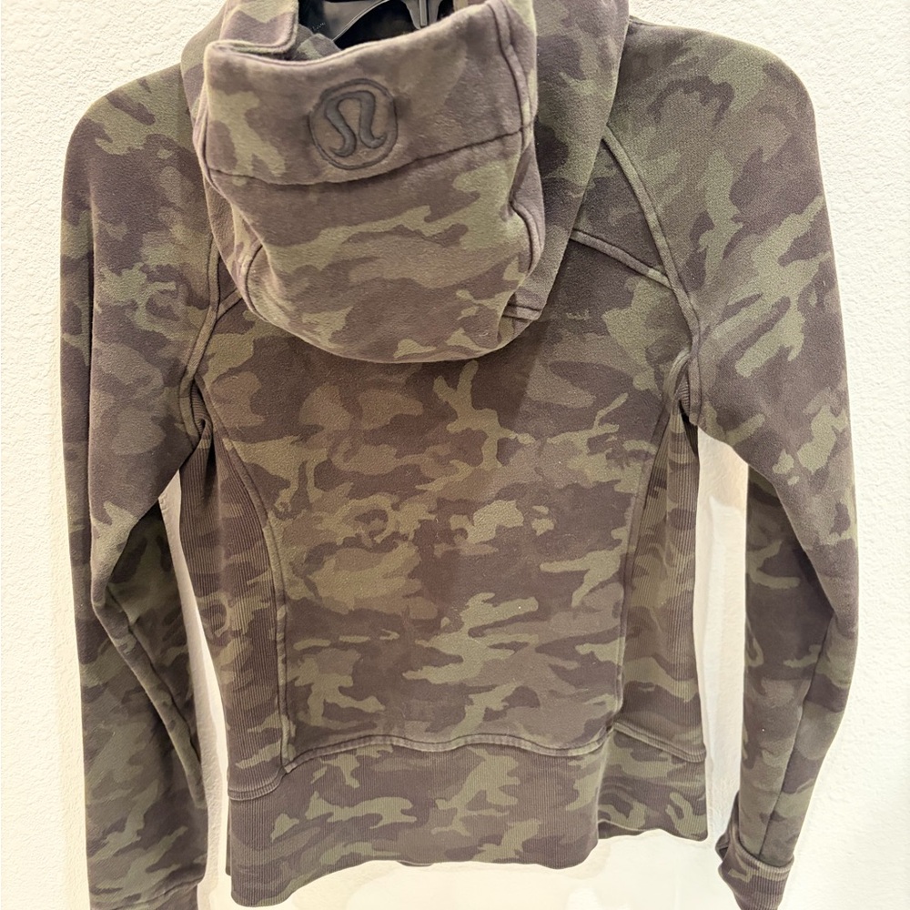 Lululemon Athletica Green Camouflage Hoodie - Picture 2 of 3
